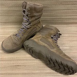 Reebok Tactical Boots CM8992 8" Fusion Max Soft Toe Cushion Coyote Size 8M USA